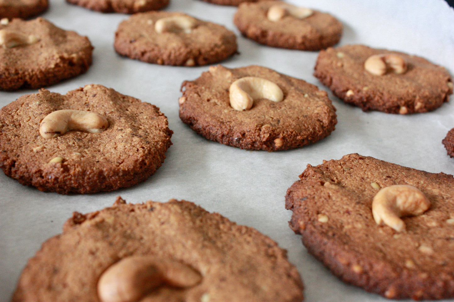 VEGAN PEANUT BUTTER CRUNCH COOKIES