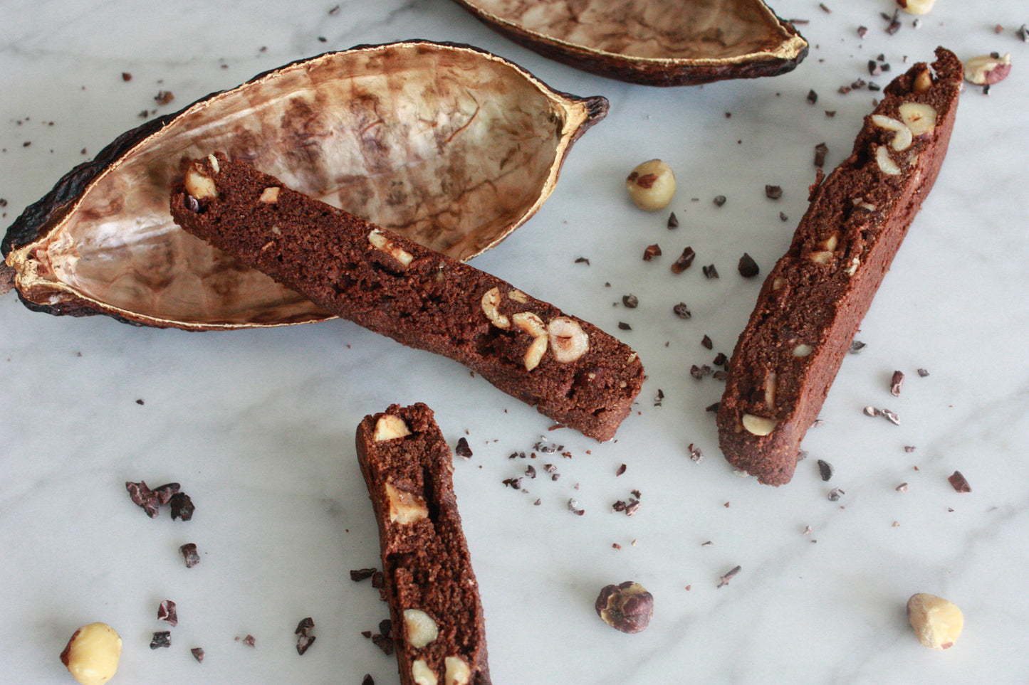 HAZELNUT CACAO BISCOTTI