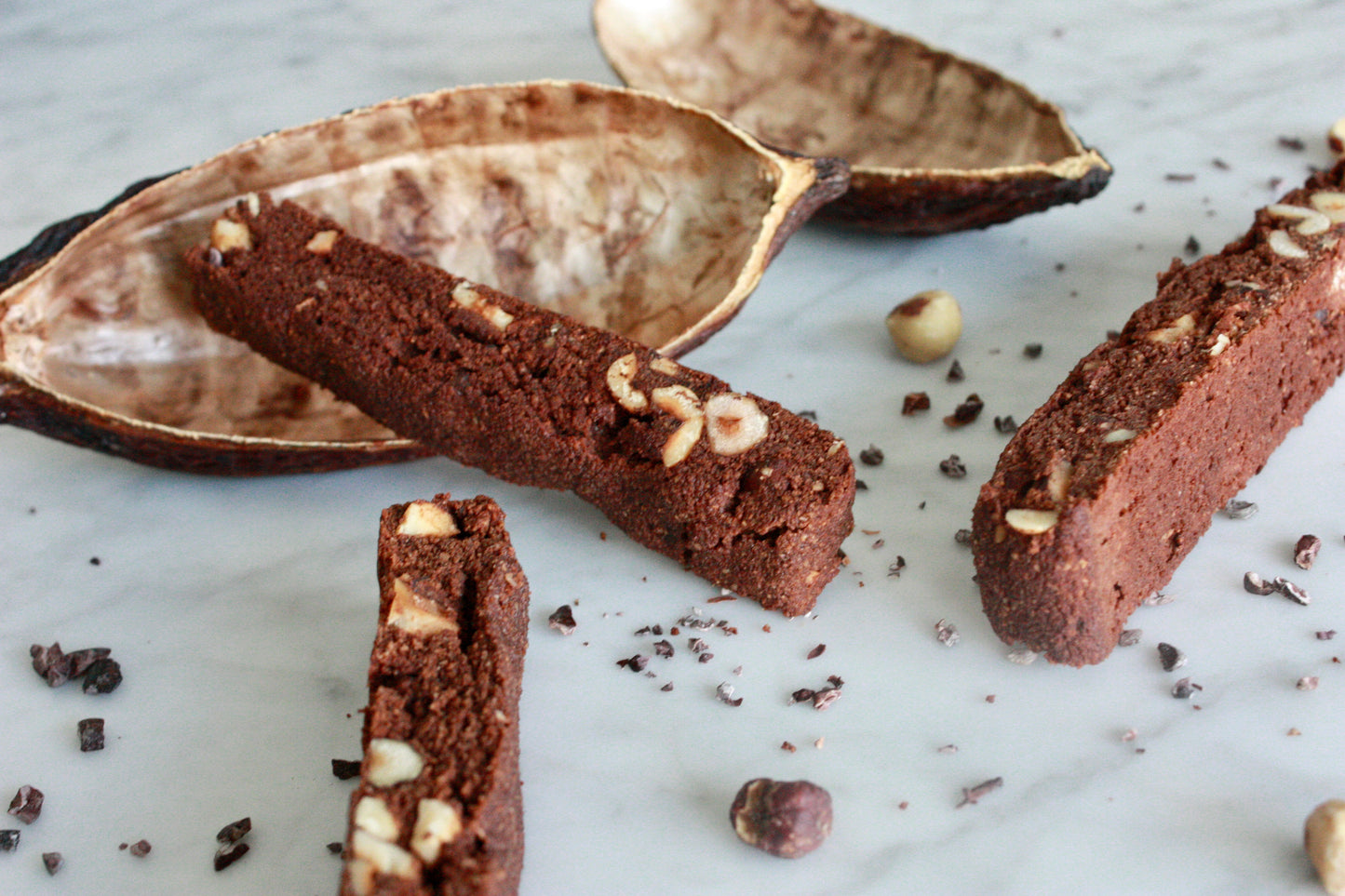 HAZELNUT CACAO BISCOTTI